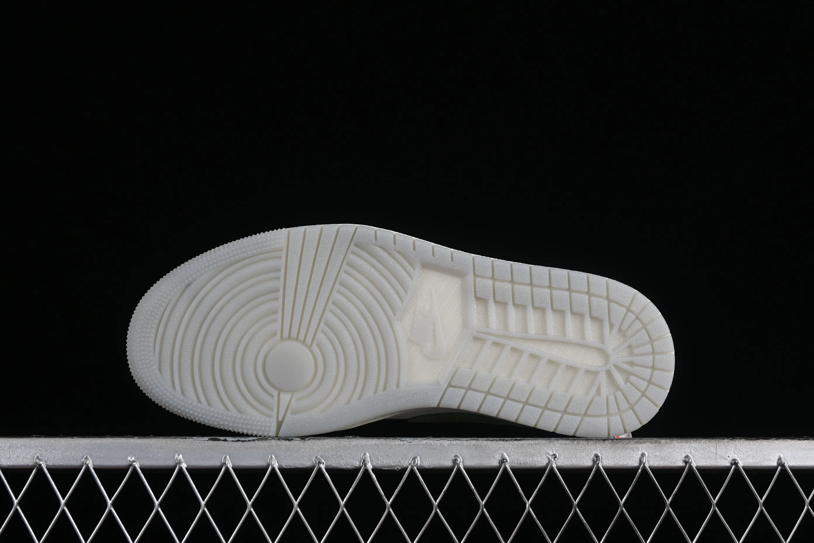 All categories Air Jordan Jordan series basketball shoes Air Jordan 1 Low Pure original Air Jordan 1 Low OG GS "Chinese New Year" AJ1 Joe 1 Dragon Year zodiac color low-top cultural casual sneakers FQ6593-100